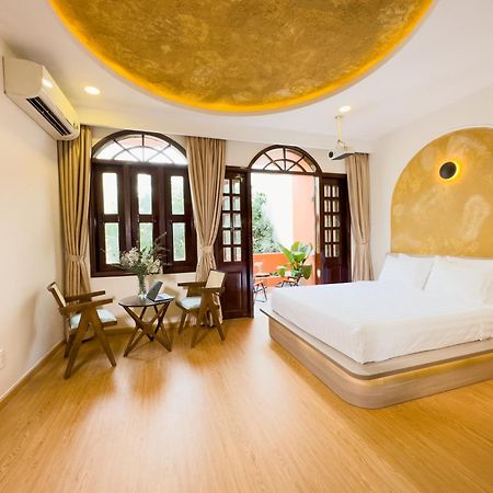Airie Living Hotel Хошимин Екстериор снимка